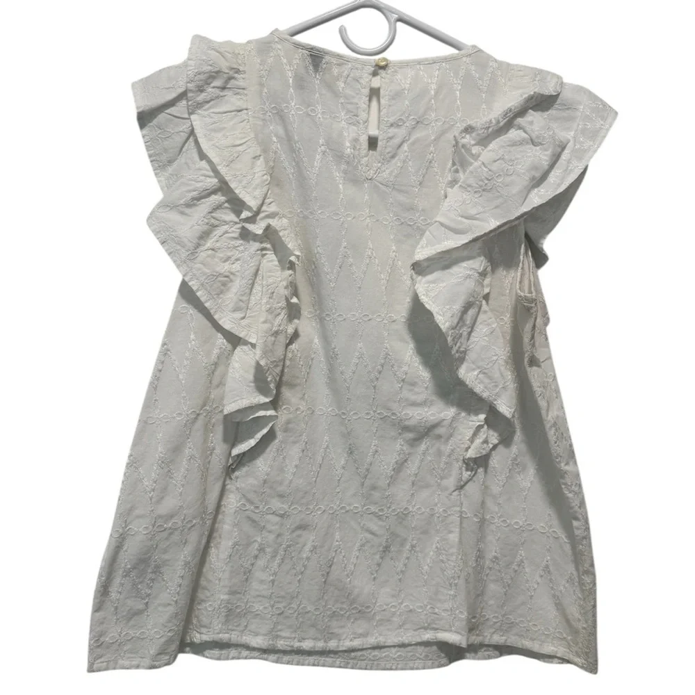 Universal Thread Women’s White Eyelet Ruffle Top Size Small - Picture 2 of 3